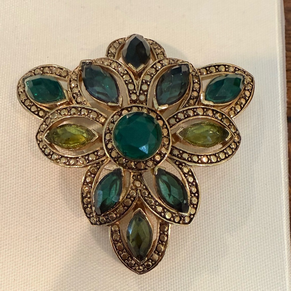Vintage Monet Gold & Green Stone Brooch Pin 2”